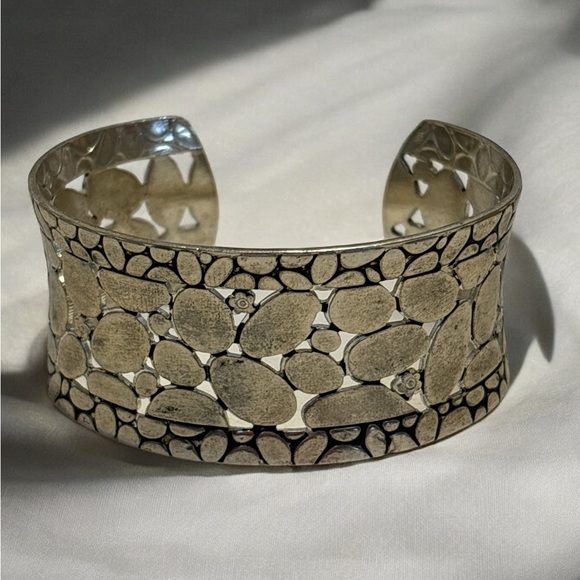 Brighton Rustic Silver Tone Pebbled Design Open Cuff Bracelet - Picture 3 of 8